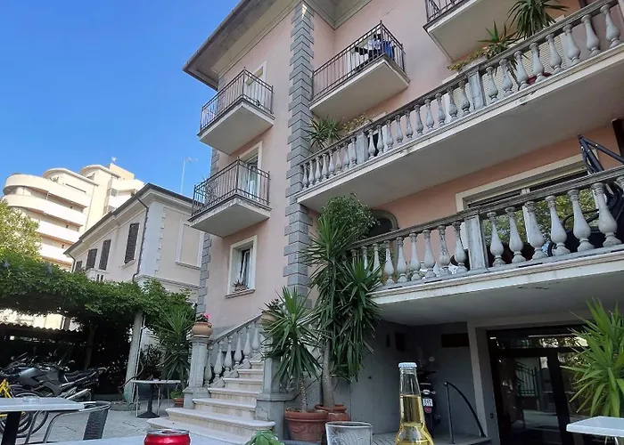 Berlino Hotell Cattolica