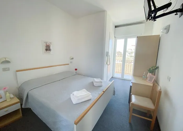 Berlino Otel Cattolica